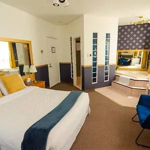 Dorion Hotel