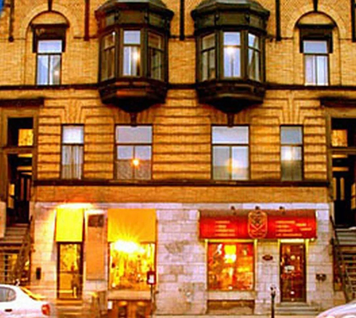 **  Anne Ma Soeur Anne Hotel Studio Montreal Canada