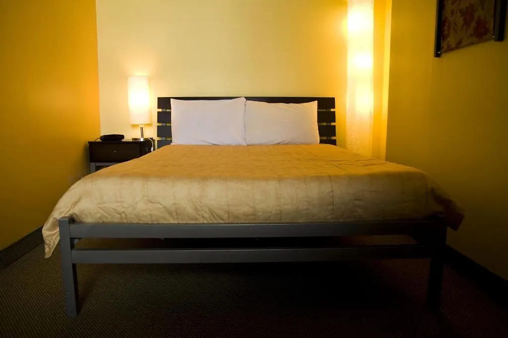 Anne Ma Soeur Anne Hotel Studio Montreal Canada
