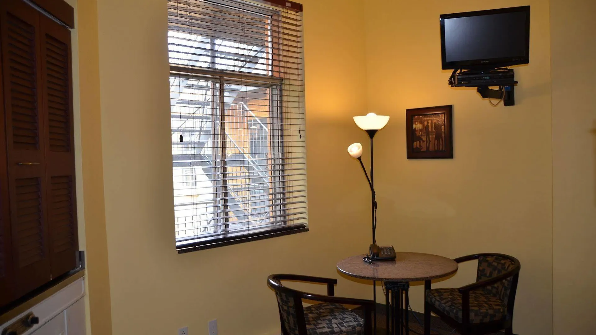 Anne Ma Soeur Anne Hotel Studio Montreal