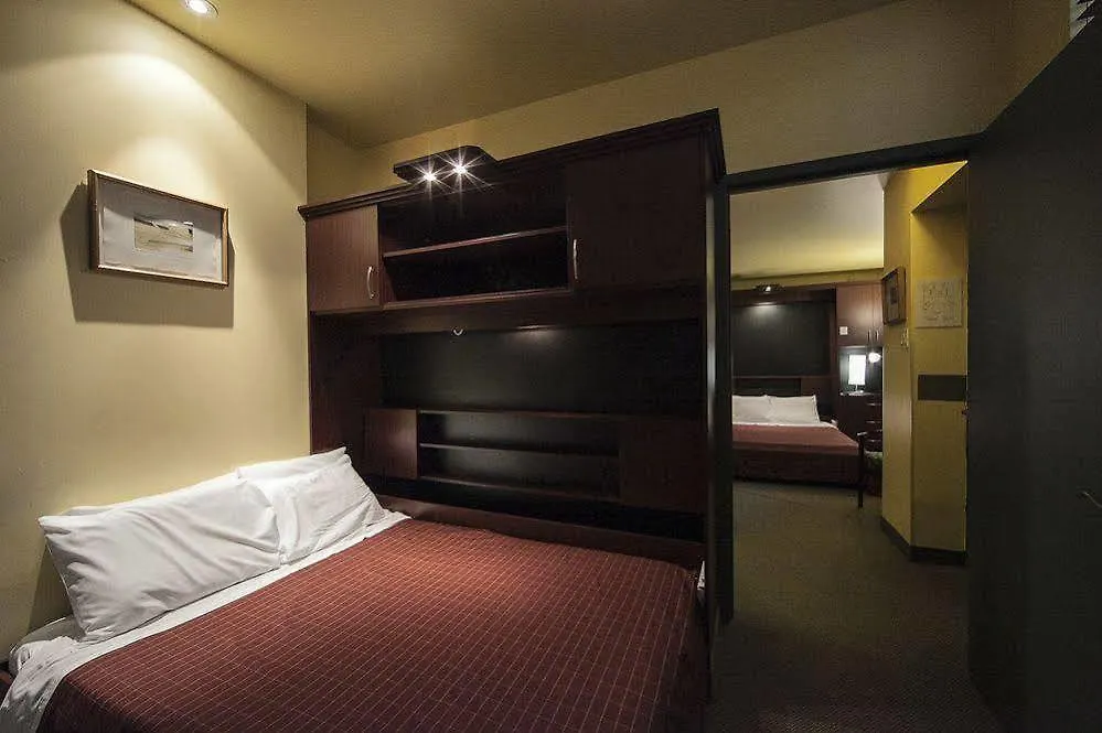**  Anne Ma Soeur Anne Hotel Studio Montreal Canada