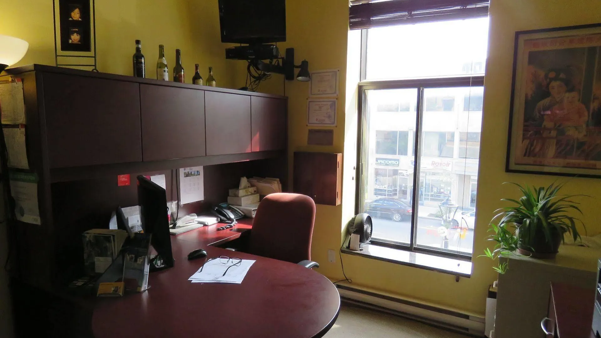 **  Anne Ma Soeur Anne Hotel Studio Montreal Canada