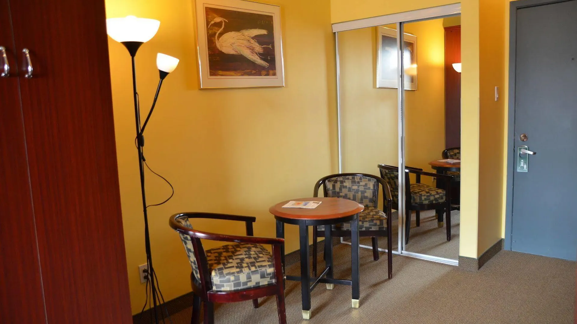 Anne Ma Soeur Anne Hotel Studio Montreal