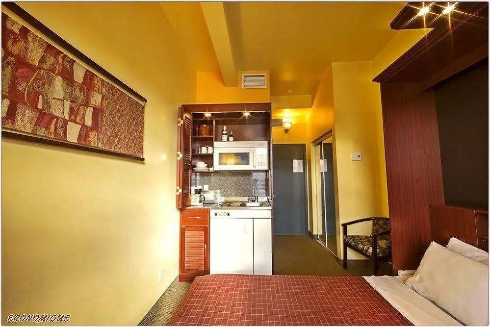 Anne Ma Soeur Anne Hotel Studio Montreal